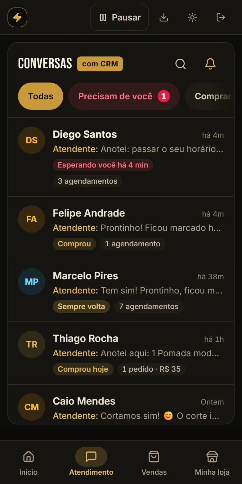 Tela de Conversas da barbearia: os clientes organizados pelo CRM, com quem está esperando você